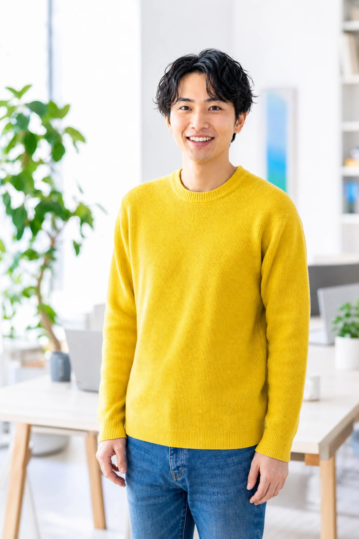 笑顔で立つ高橋 蓮さん